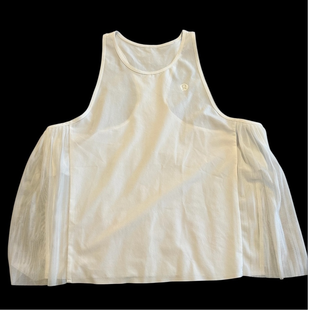 Lululemon🍋 White Shear Tank with Tulle Side Pleats Size 6